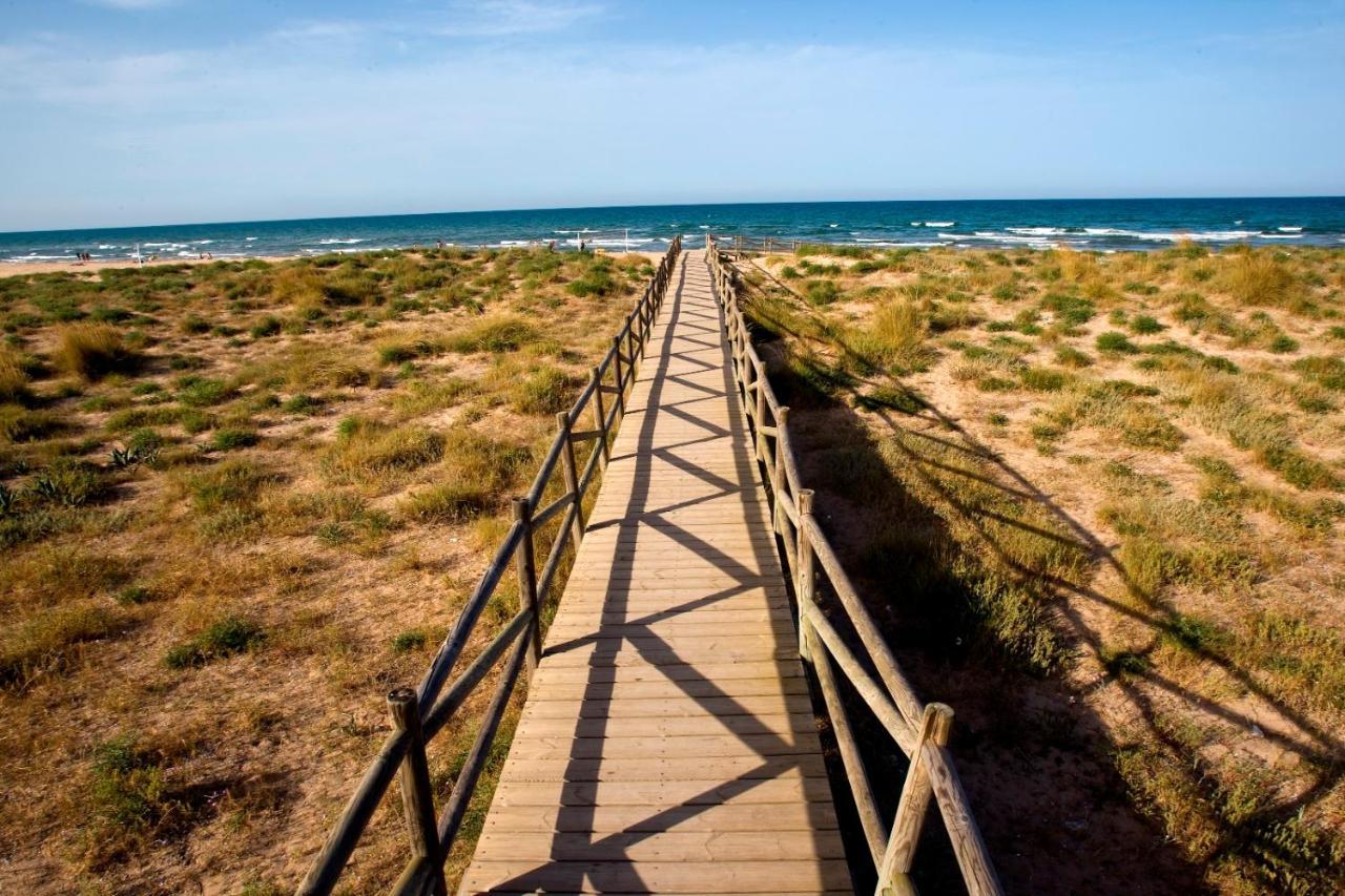 Capri Gandia Primera Linea - Alquiler Solo Familias Playa de Gandia 外观 照片