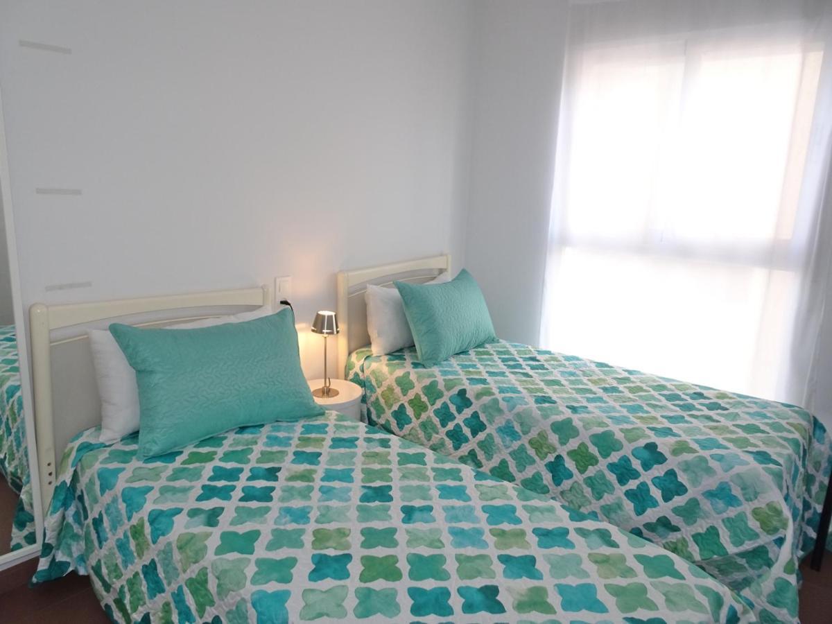 Capri Gandia Primera Linea - Alquiler Solo Familias Playa de Gandia 外观 照片