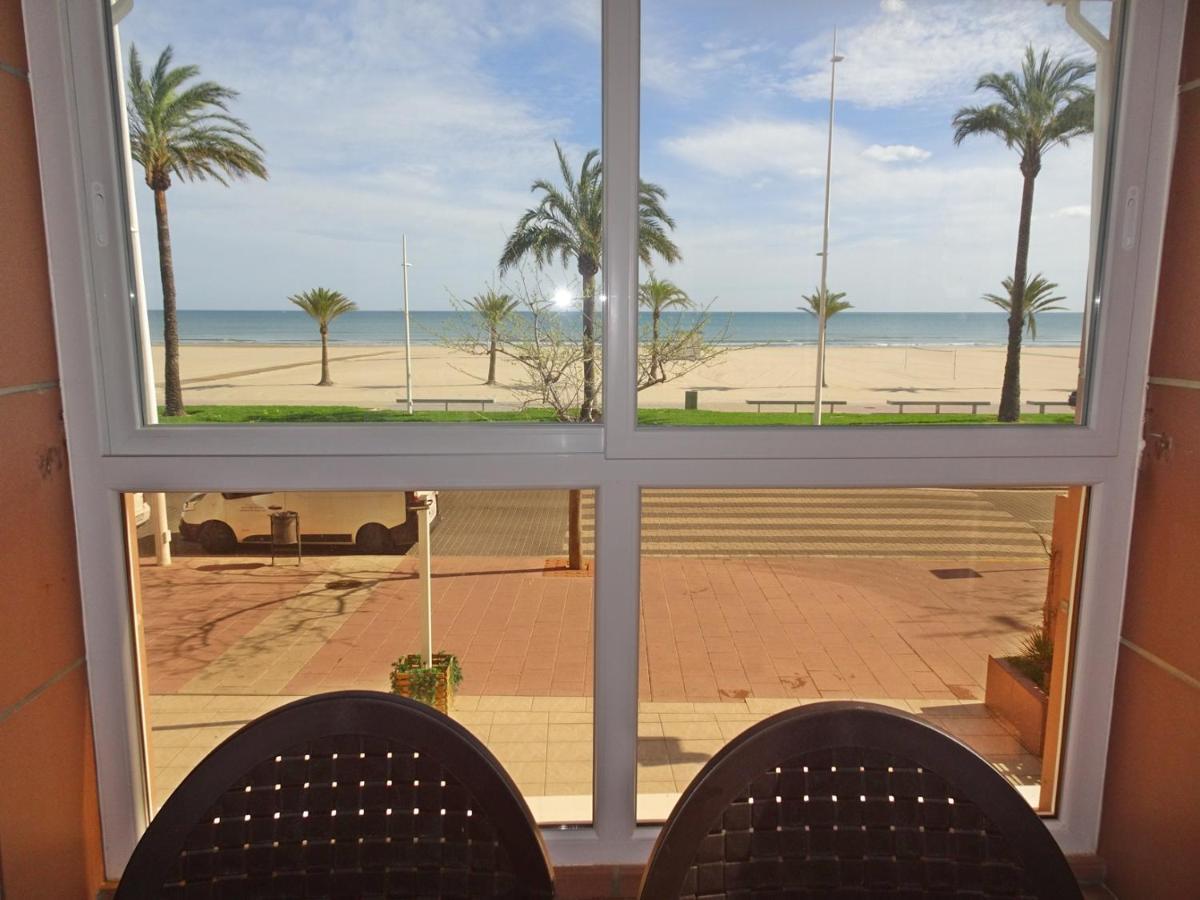 Capri Gandia Primera Linea - Alquiler Solo Familias Playa de Gandia 外观 照片