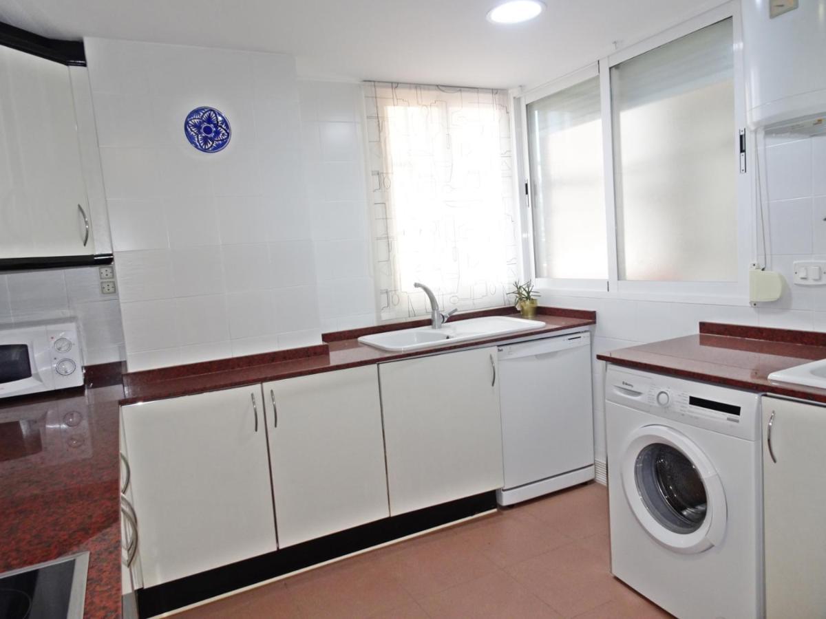 Capri Gandia Primera Linea - Alquiler Solo Familias Playa de Gandia 外观 照片