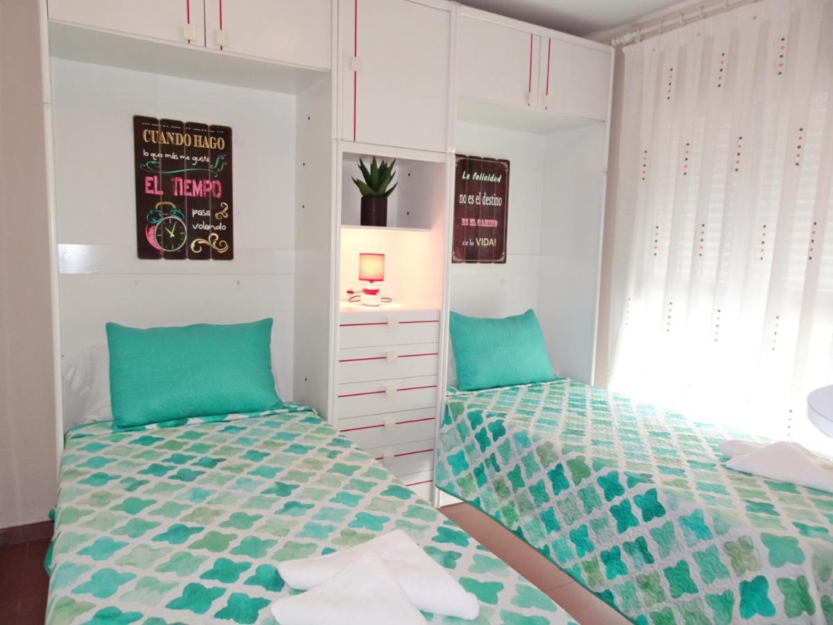 Capri Gandia Primera Linea - Alquiler Solo Familias Playa de Gandia 外观 照片